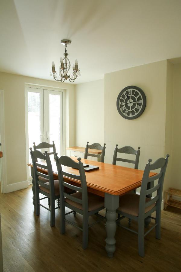 Fully Refurbished Property-March 22-Next To Beach لوستوفت المظهر الخارجي الصورة